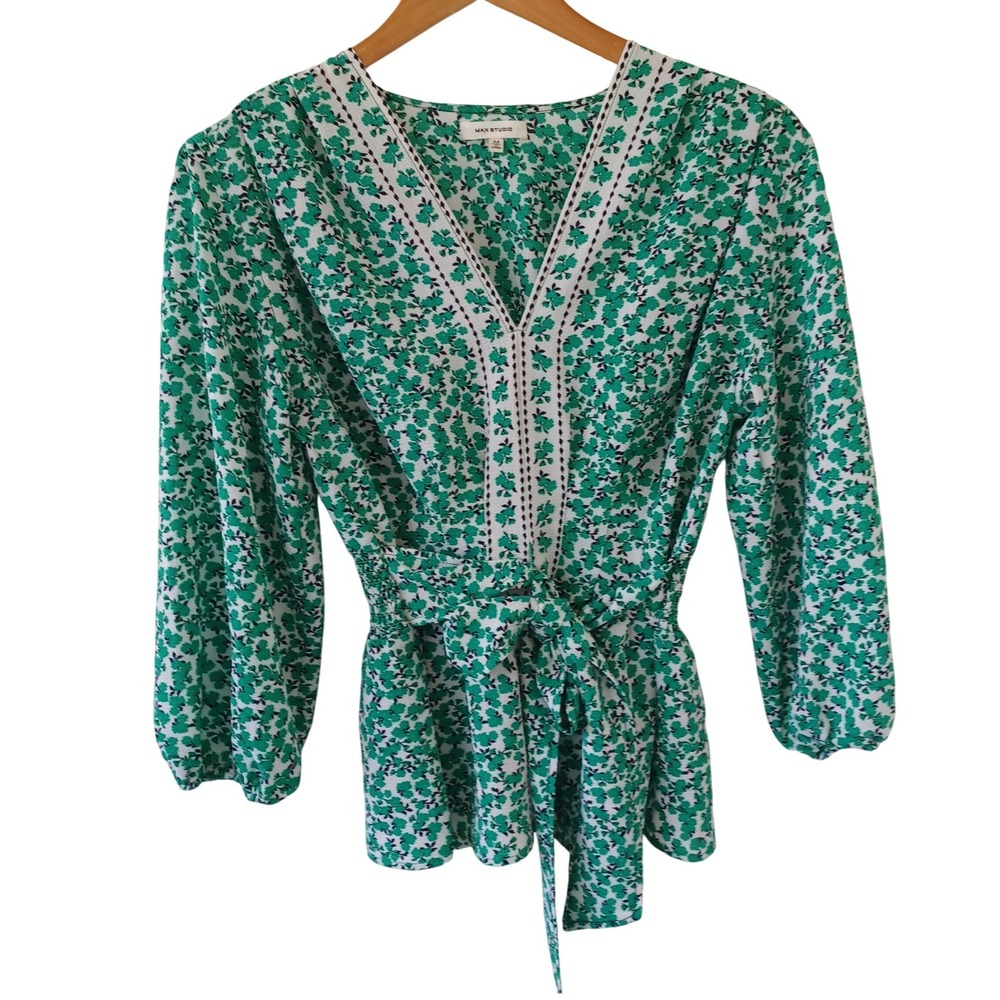 Max Studio Green Floral V-Neck Wrap Blouse‎ Long Sleeve Smocked Back Size Medium